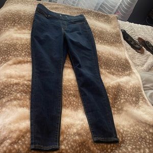 Levi Shaping Pull-On Super Skinny Jeans